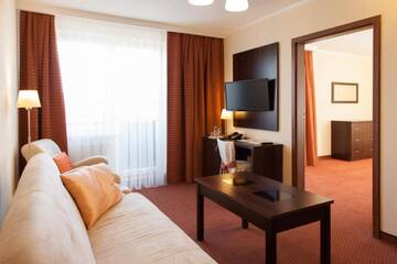 Фото номера Апартаменты (для 2 взрослых) Отель Hotel Ostrawa г. Водзислав-Слёнски 4